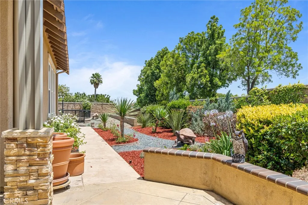 1180 Cleveland, Corona, California 92881 home-pic-5